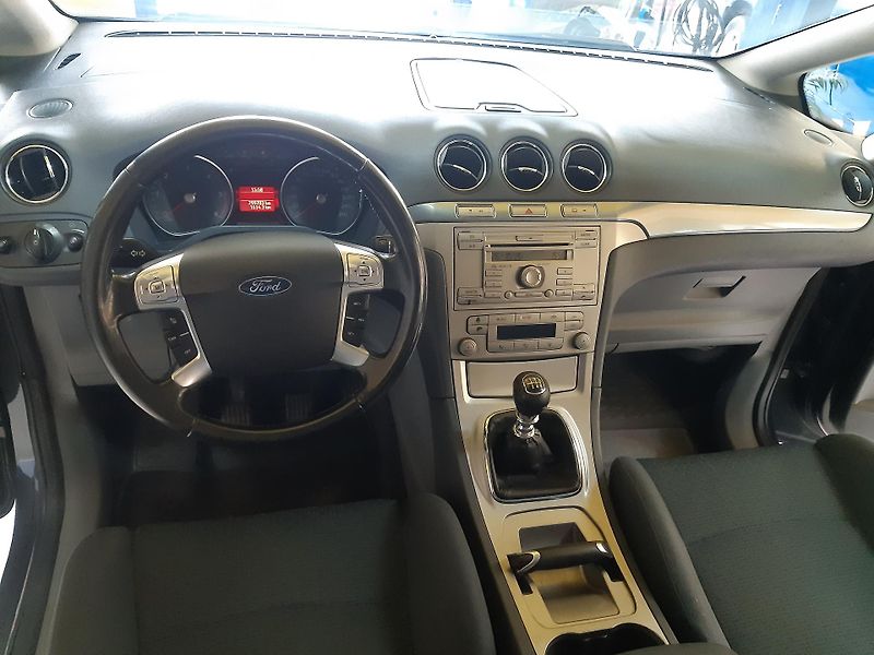 Ford S-MAX 1.8 TDCI DGIKLIMA 7míst - fotka 9 z 20