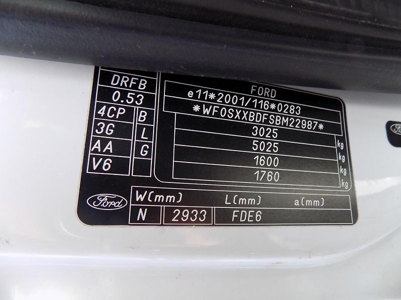 Ford Transit 2,2 TDCI SWB 300 TREND 9 MÍST - fotka 40 z 43