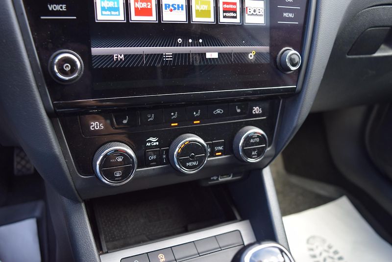 Škoda Octavia (2020) 2.0TDI 110kw SOLEIL FULL LED  - fotka 24 z 47