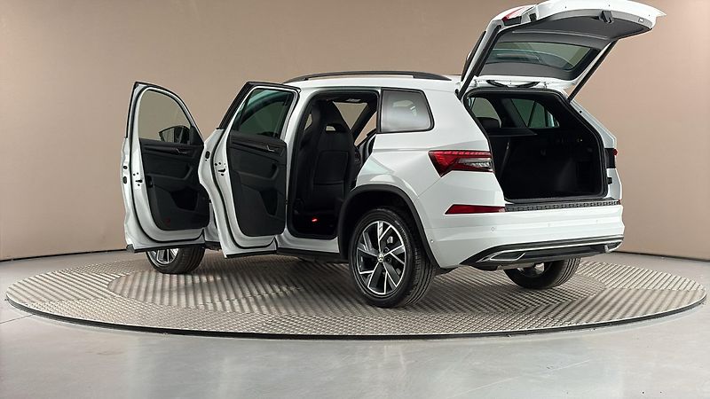 Škoda Kodiaq 2.0 TDI DSG 4x4 Sportline - fotka 7 z 31