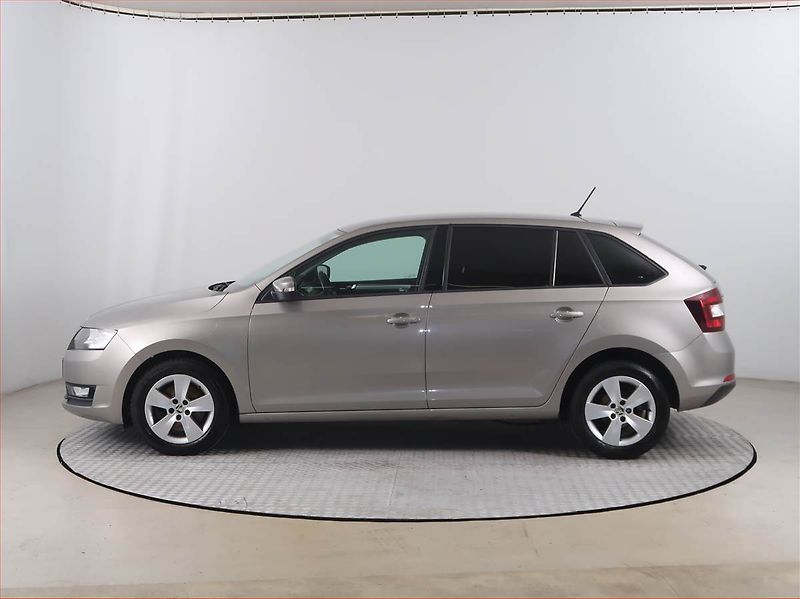 Škoda Rapid (2017) Spaceback 1.0 TSI, Tempomat - fotka 3 z 16