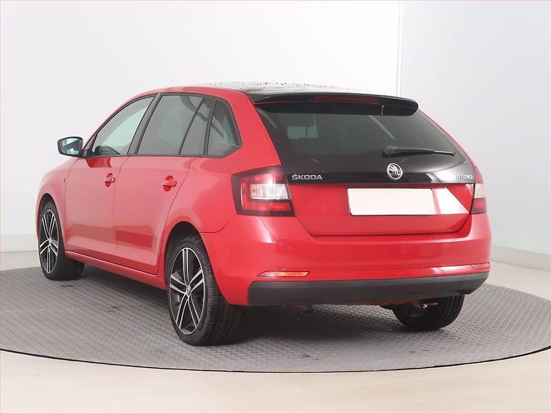 Škoda Rapid (2014) Spaceback 1.2 TSI, Navi - fotka 4 z 17
