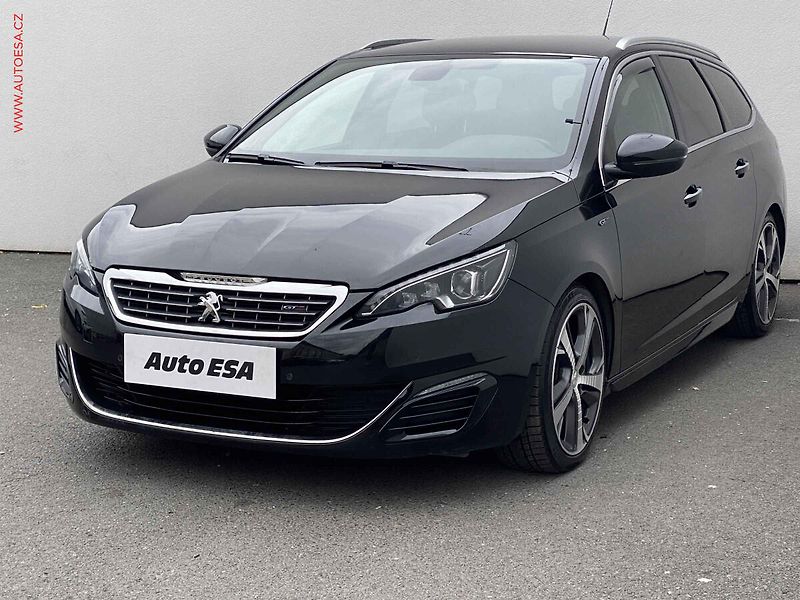 Peugeot 308 (2015) 2.0HDi, GT, AT, LED, kamera - fotka 3 z 18