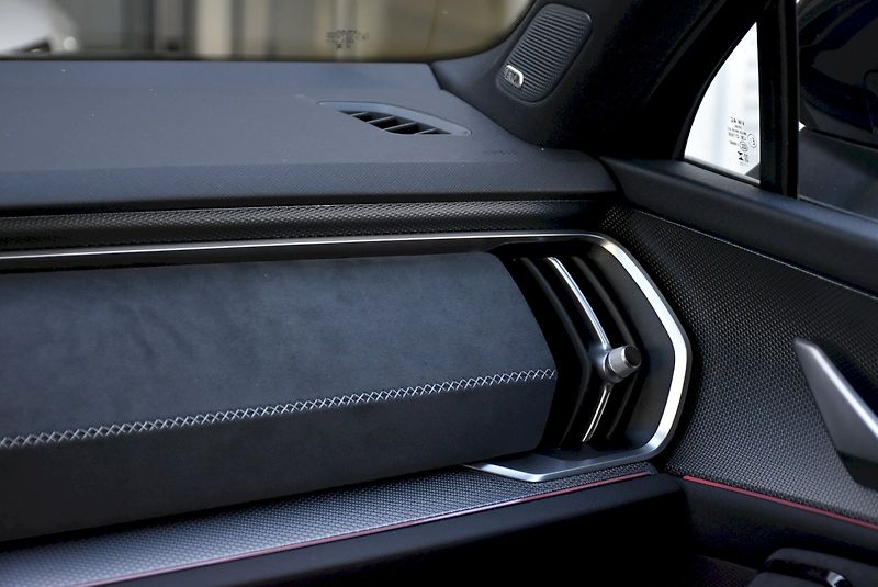 Škoda Kodiaq (2025) SPORTLINE 4X4 TD 142/2.0 A7A - fotka 40 z 43