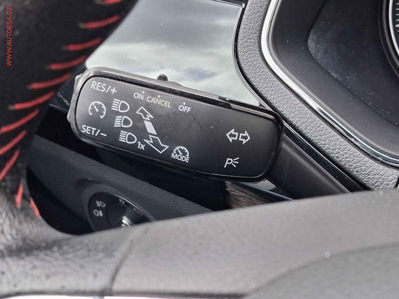 Seat Ibiza (2018) 1.5 TSi, FR, Navi, +kola - fotka 13 z 18