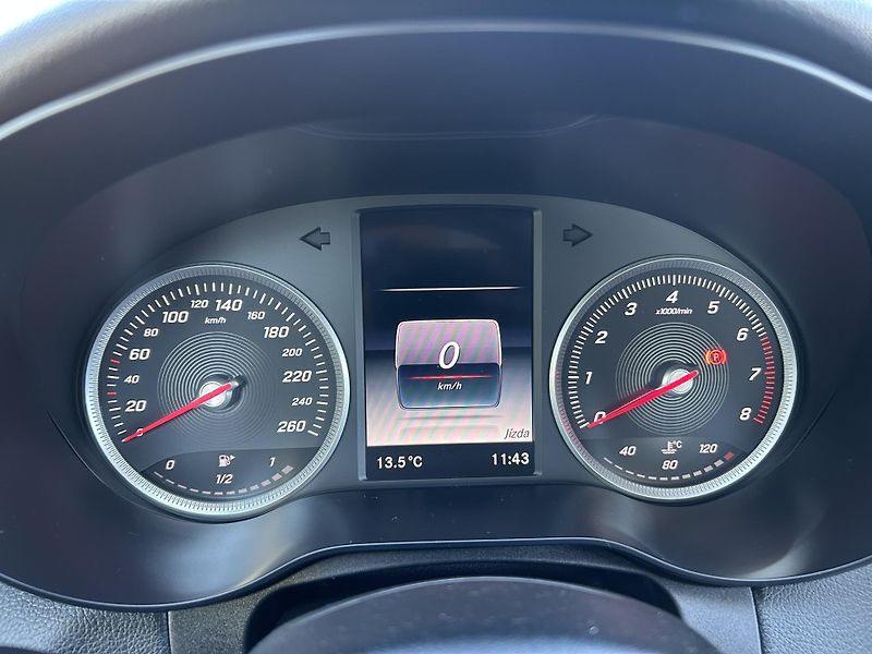 Mercedes-Benz Třídy C (2015) C180 1,6 115KW SEDAN TOP STAV  - fotka 16 z 24