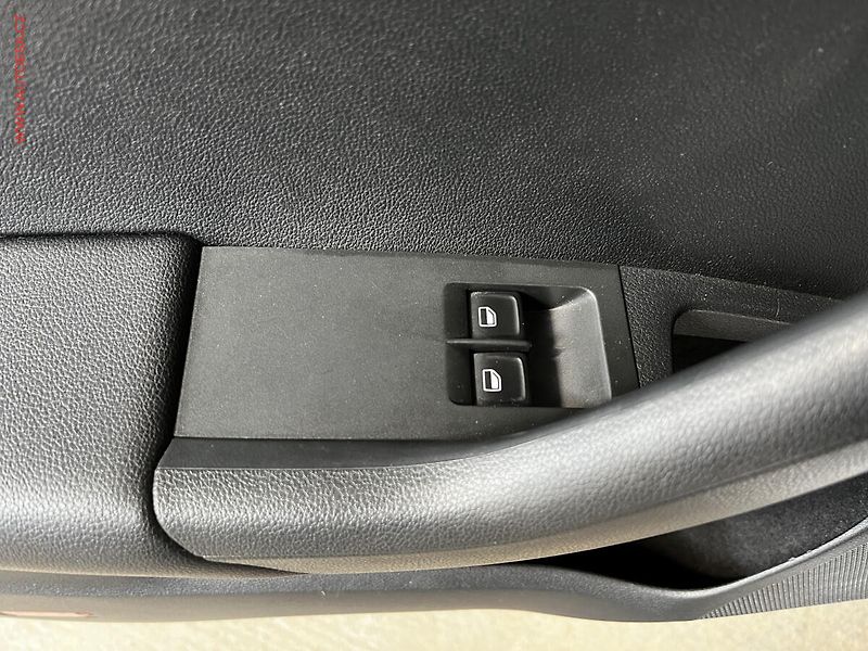 Škoda Octavia (2015) 1.6 TDI, ČR, servis.kniha, AC - fotka 12 z 13