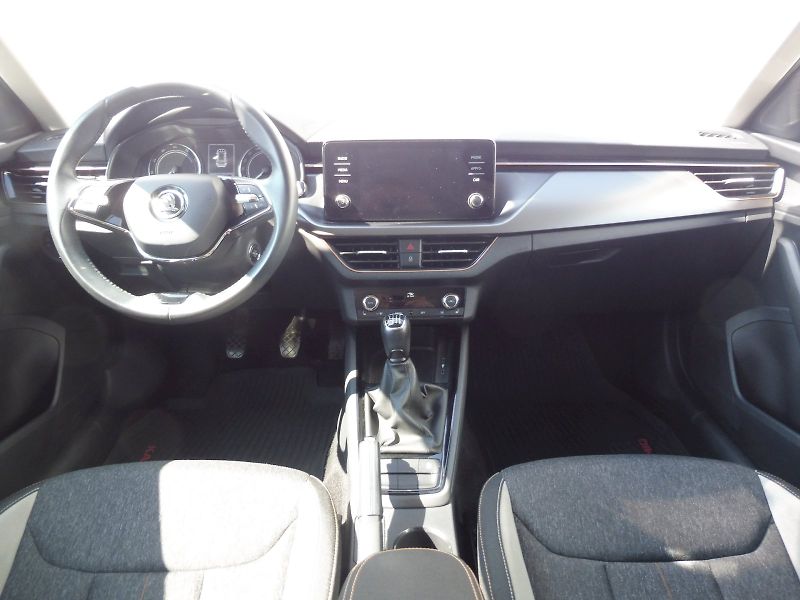 Škoda Kamiq (2022) Style 1,0 TSI 81kW - fotka 5 z 27