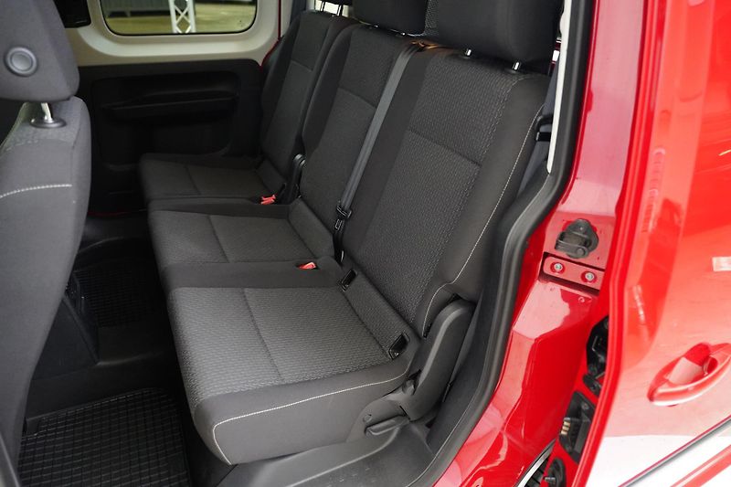 Volkswagen Caddy - fotka 26 z 27