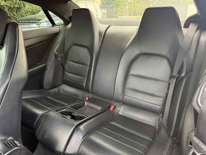 Mercedes-Benz Třídy E E 350  - fotka 18 z 20