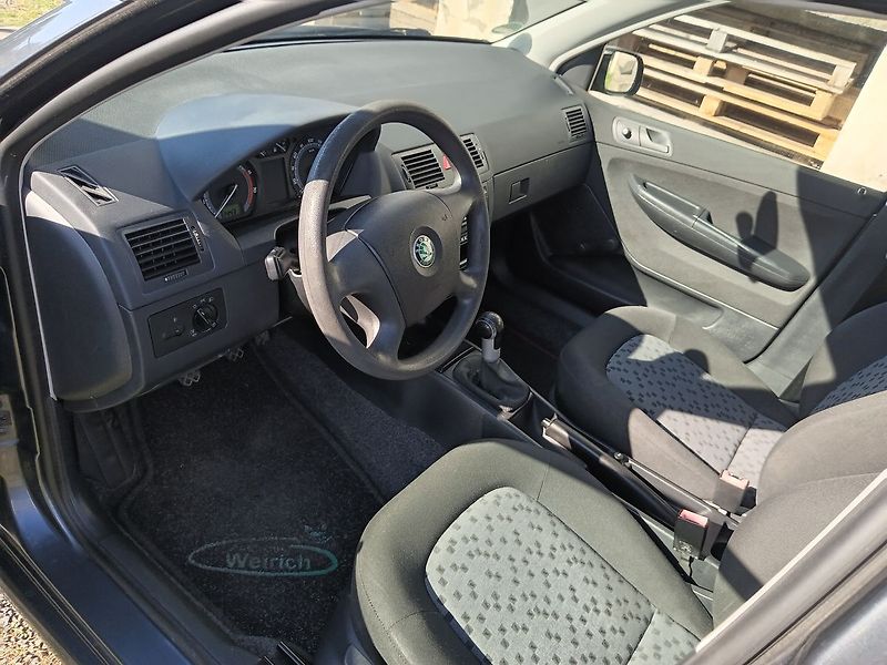 Škoda Fabia 1.2 HTP  COOL - fotka 11 z 36