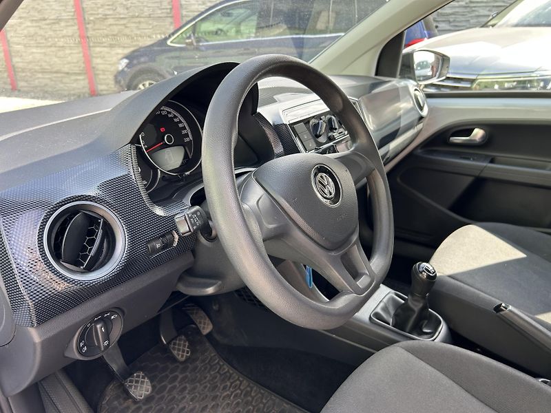 Volkswagen up! (2017) 1.0 i 44 KW - fotka 11 z 21