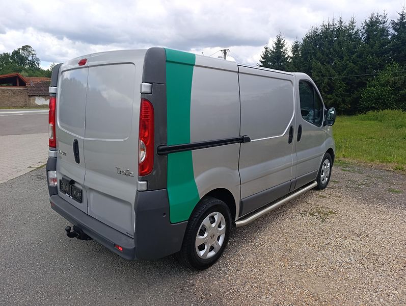 Renault Trafic (2011) 2.0 Dci tažné - fotka 9 z 21