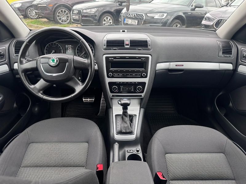 Škoda Octavia (2011) SCOUT 4X4 2,0 TDI 103 AUTOMAT - fotka 16 z 50