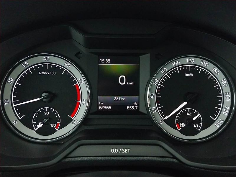 Škoda Octavia (2018) Style 1.4 TSI, Serv.kniha - fotka 11 z 20