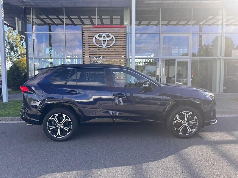 Toyota RAV4 - fotka 2 z 13