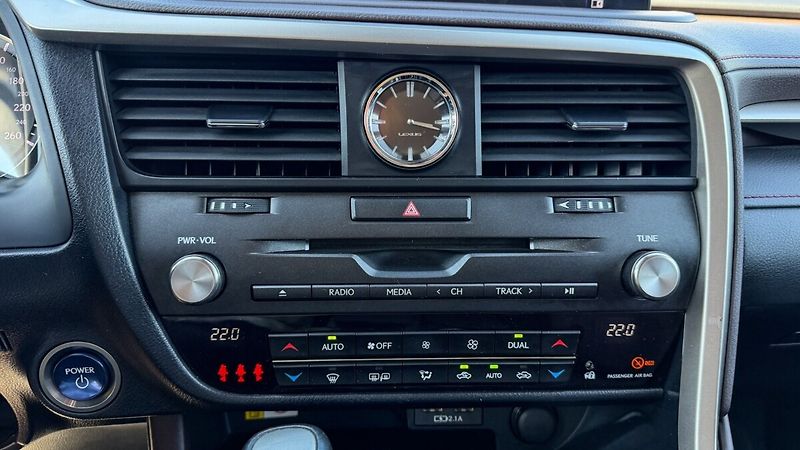 Lexus RX 450h 450H 3,5 HEV EXECUTIVE - fotka 17 z 27