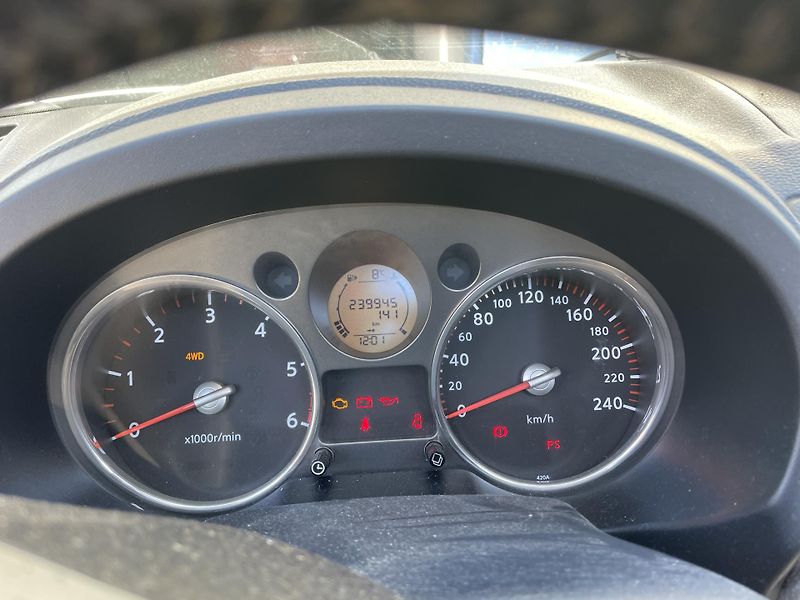 Nissan X-Trail (2009) 2.0 dci 110kw náhradní díly  - fotka 7 z 10