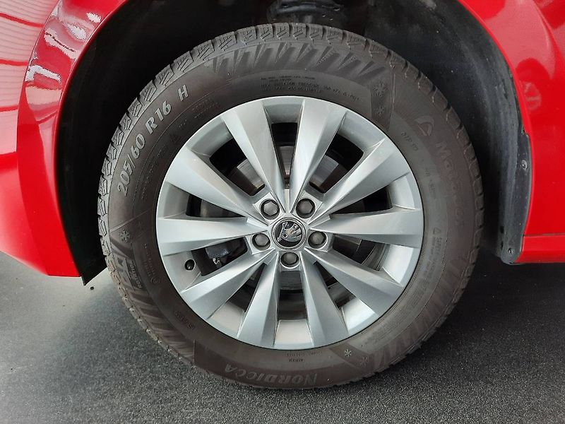 Škoda Kamiq (2019) 1.5 TSI (110kW/150k) Ambition - fotka 22 z 23