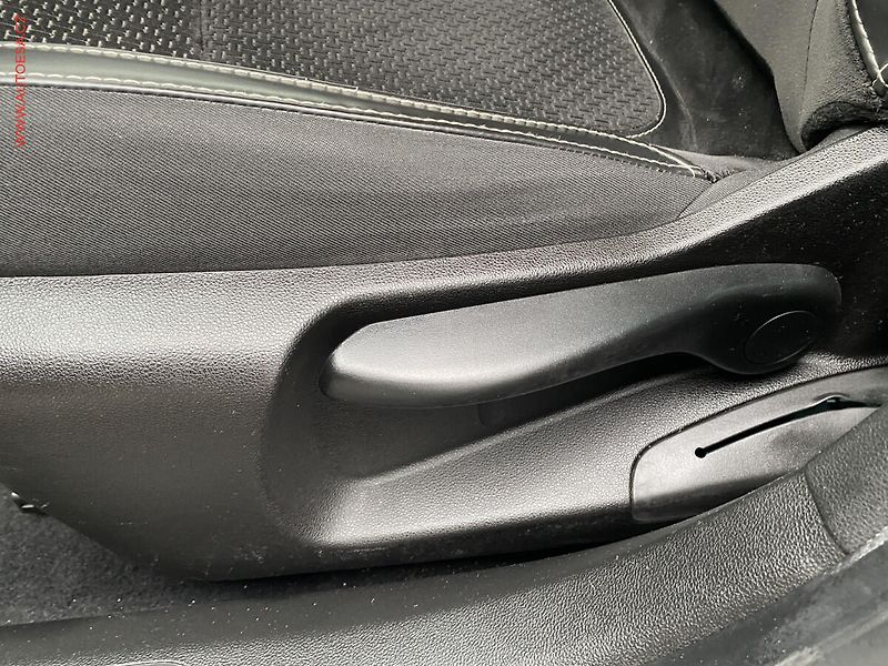 Renault Mégane (2017) 1.2 TCe, Intense, LED, navi - fotka 14 z 19
