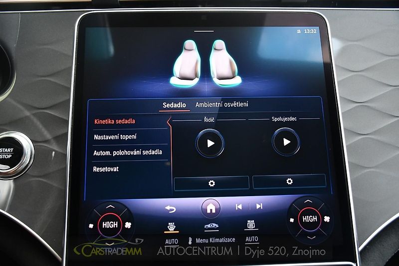 Mercedes-Benz EQE 43 AMG HUD 1M - fotka 46 z 60