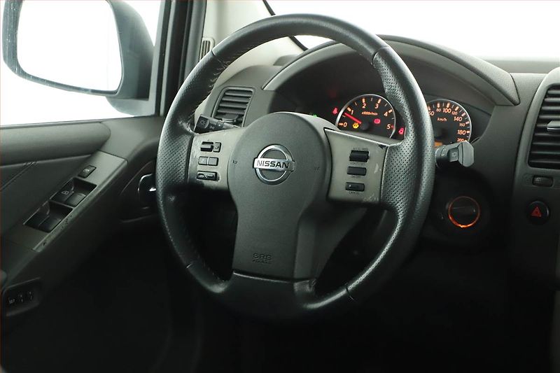 Nissan Pathfinder (2008) 2.5 dCi, 4X4, Tempomat - fotka 8 z 20