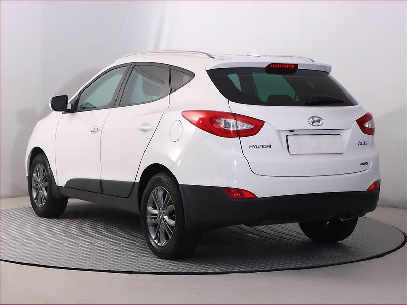 Hyundai ix35 (2014) 2.0 GDI, 4X4, Automat - fotka 4 z 21
