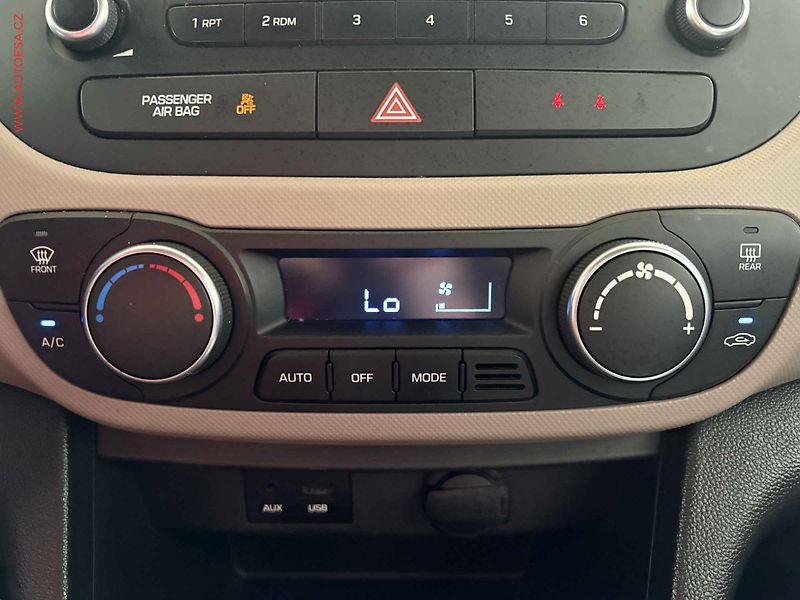 Hyundai i10 (2015) 1.0 i, Classic, +kola - fotka 12 z 12