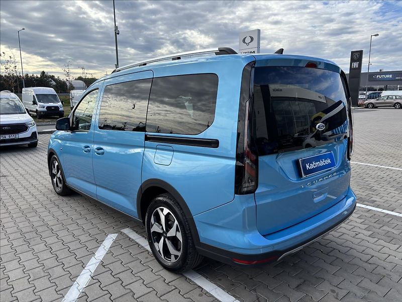 Ford Tourneo Connect 2,0 EcoBlue Active L2 Aut. - fotka 3 z 52