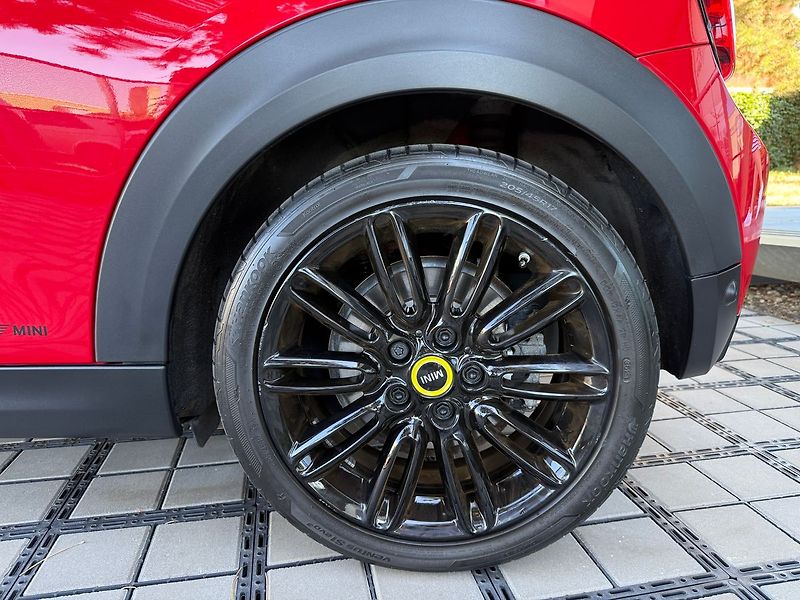 Mini Ostatní SE 135 kW ACC / Tepelné čerpad - fotka 8 z 31