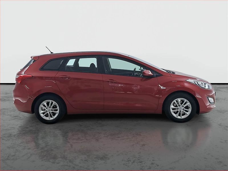 Hyundai i30 (2016) 1.6 CRDi, Tempomat - fotka 6 z 16