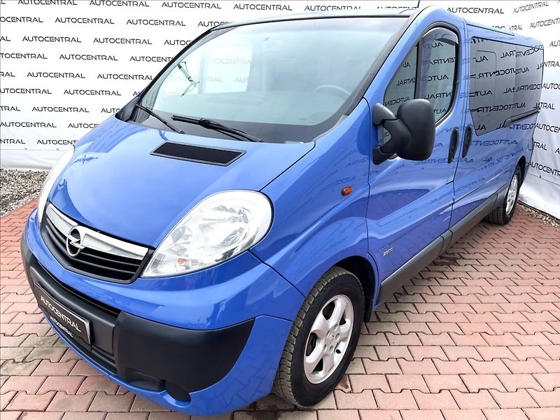 Opel Vivaro 2,5 D,107kW,8míst,po servisu,L - fotka 7 z 23