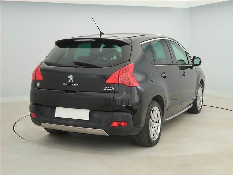 Peugeot 3008 (2013) Hybrid4, 4X4, Automat - fotka 5 z 18