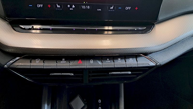 Škoda Octavia (2023) Ambition 1,5 TSI 110 kW - fotka 19 z 23