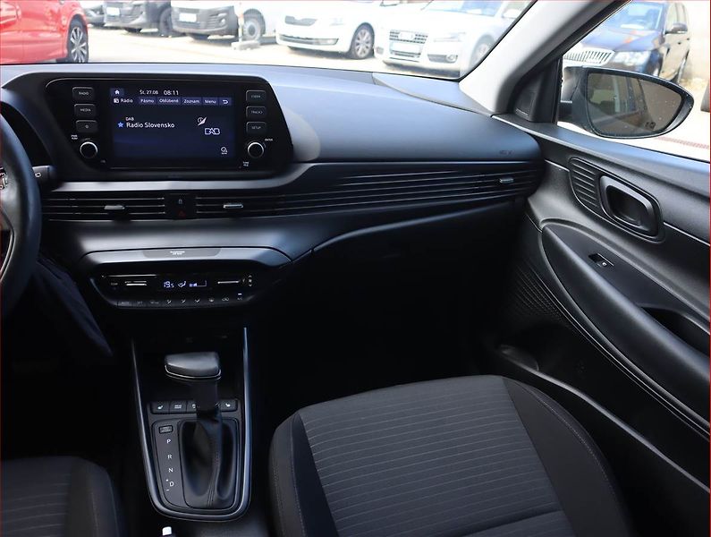 Hyundai i20 (2022) 1.0 T-GDI, Automat, Serv.kniha - fotka 8 z 21