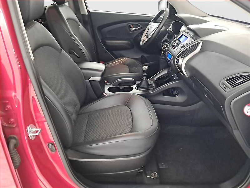 Hyundai ix35 (2013) 1.7 CRDi, Tempomat - fotka 9 z 25