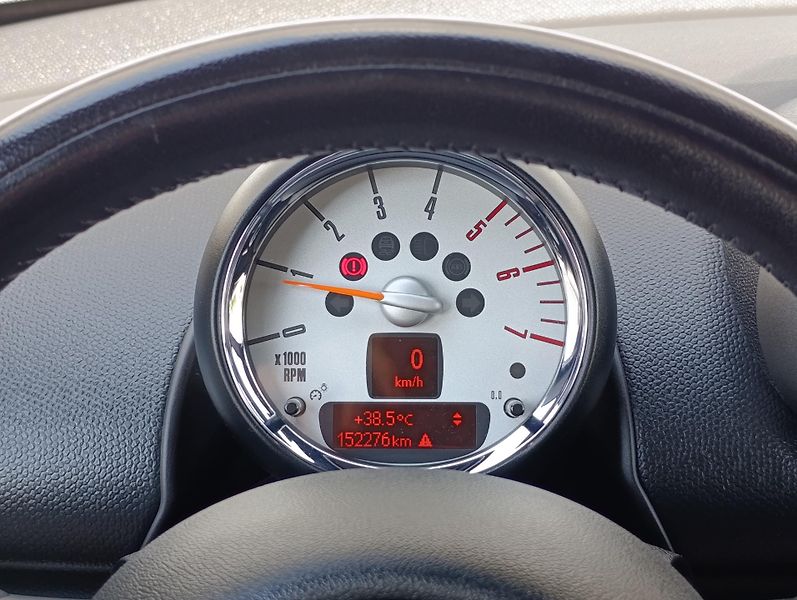 Mini Countryman 1.6D 82kW 4X4 ČR 1.MAJITEL DPH - fotka 22 z 32