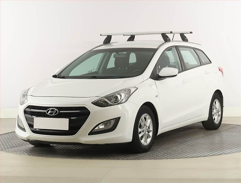 Hyundai i30 (2016) 1.6 CRDi, Tempomat - fotka 2 z 16