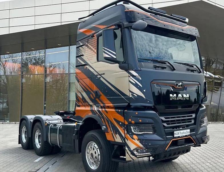 MAN TGX (2025) 33.640 6x4 hydraulika EURO 6 - fotka 2 z 25