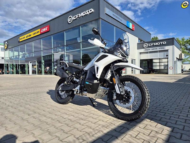 CFMOTO (2026) 1000 MT-X TOURING - fotka 2 z 43