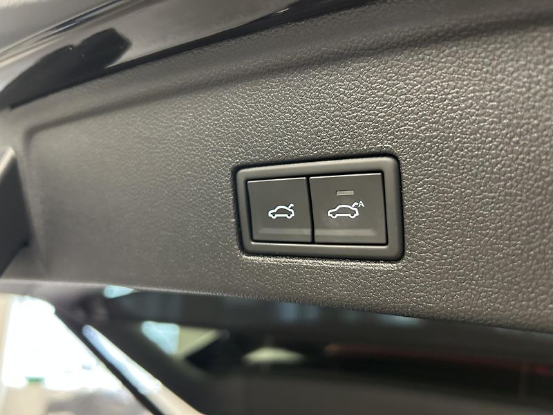 Volkswagen Touareg (2024) 3.0TDi 210kW ELEG/NV/Panor/TZ - fotka 34 z 43