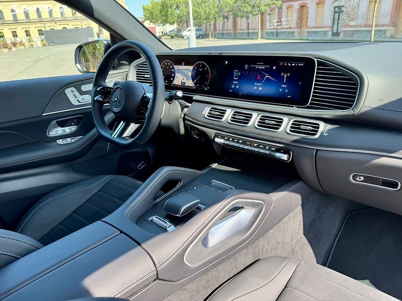 Mercedes-Benz GLE 450d COUPÉ 4MATIC AMG - fotka 23 z 46