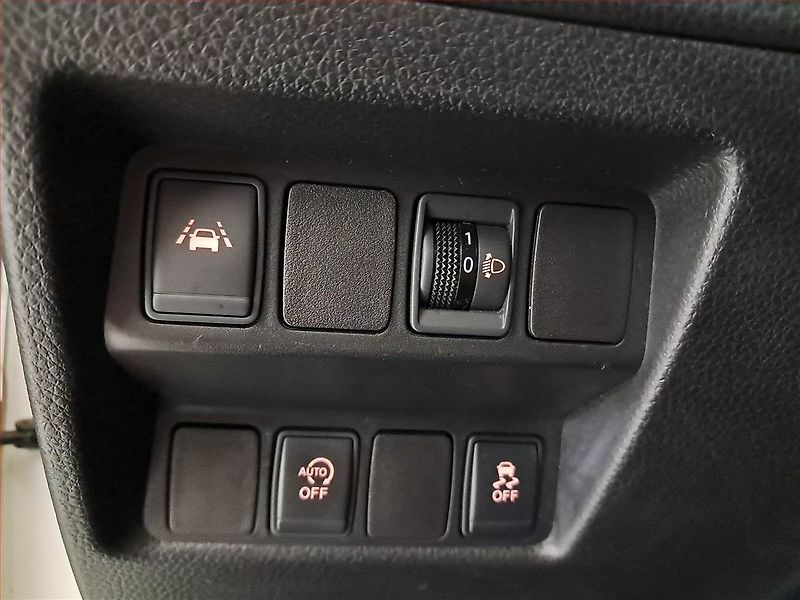 Nissan Qashqai (2017) 1.2 DIG-T, Kůže, Navi - fotka 21 z 22