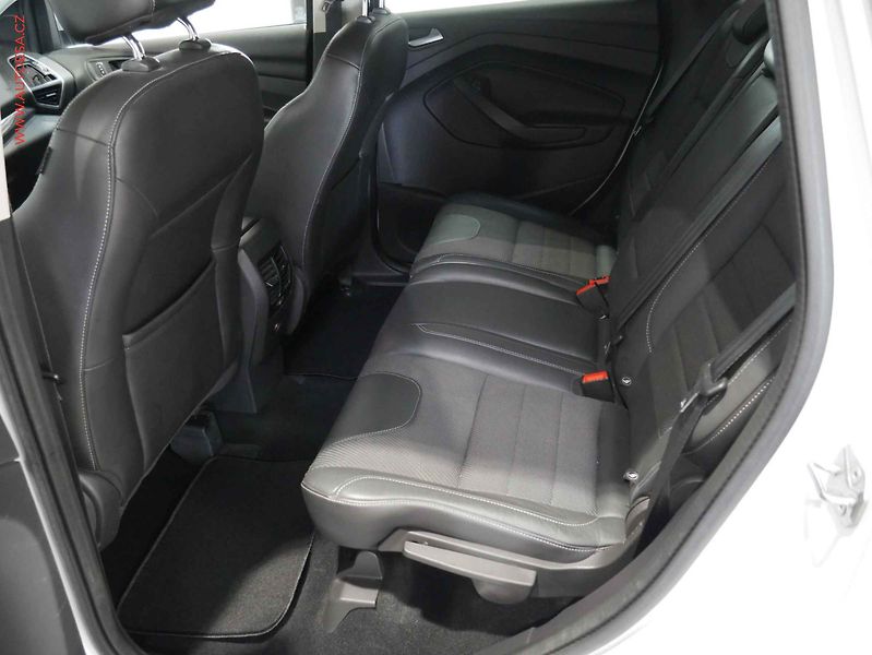 Ford Kuga (2013) 2.0 TDCi 4x4, 2.maj, Navi - fotka 10 z 22