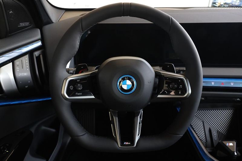 BMW X3 30e xDrive - fotka 10 z 18