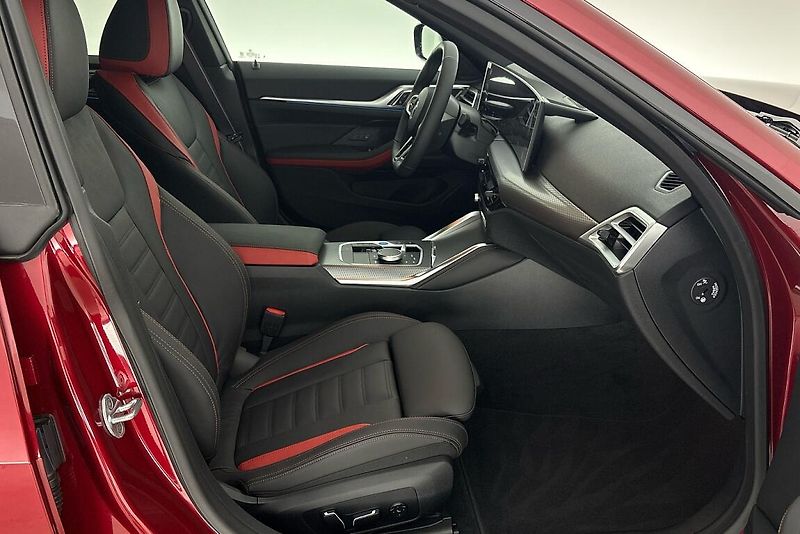 BMW i4 xDrive40 - fotka 12 z 24