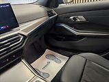 BMW Řada 3 320 i xDrive - náhled 21