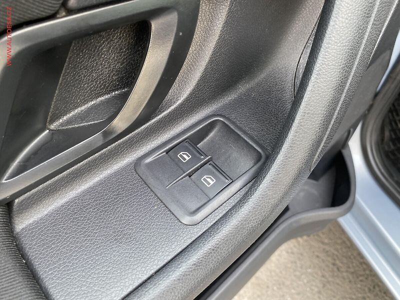 Škoda Roomster (2011) 1.2 TSi, ČR, Ambition, park. - fotka 13 z 14