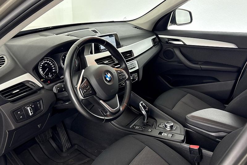 BMW X1 xDrive18d - fotka 6 z 23