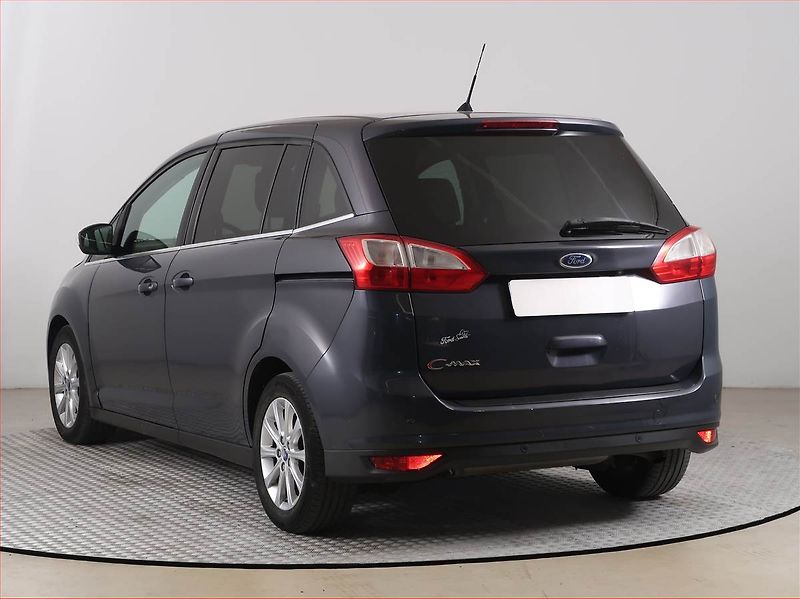 Ford Grand C-MAX (2014) 2.0 TDCi, 7 míst, Navi - fotka 4 z 19